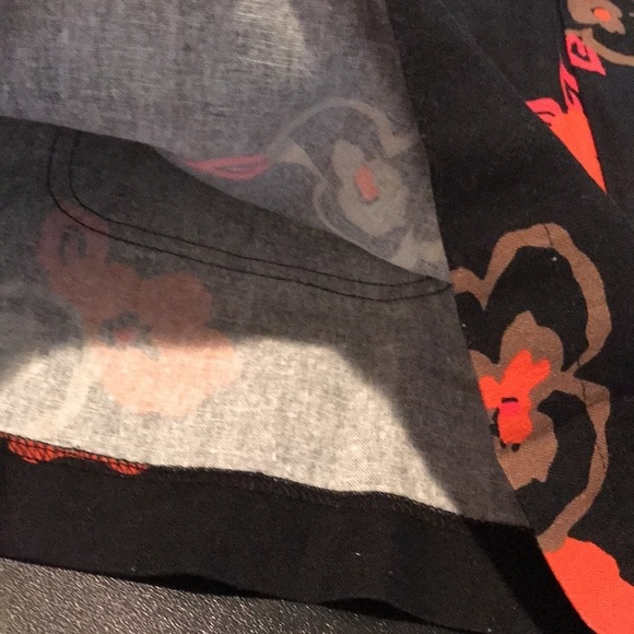 Isana size XL black & red print shorts high waist Linen Blend - Picture 6 of 8